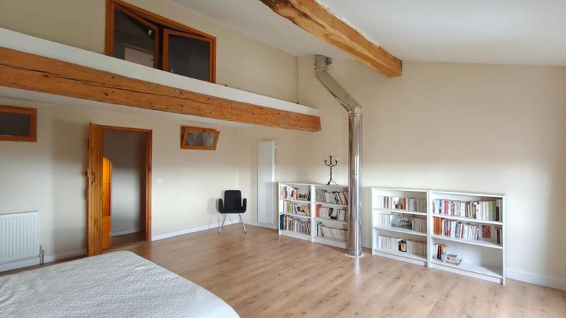 Maison - 205 m² - 5 pièces