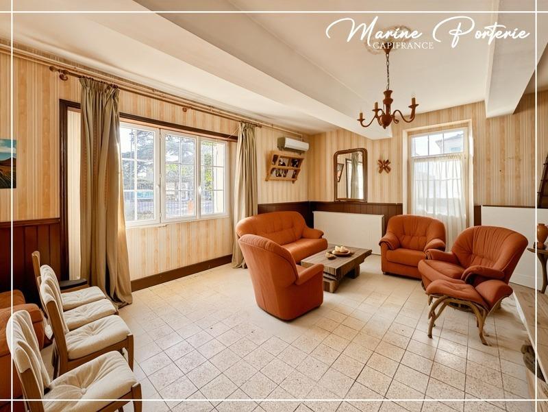 Maison en pierre - 200 m² - 7 pièces