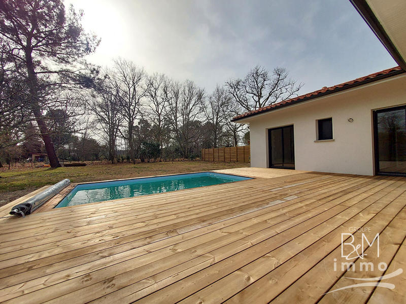 Maison - 105 m² - 4 pièces