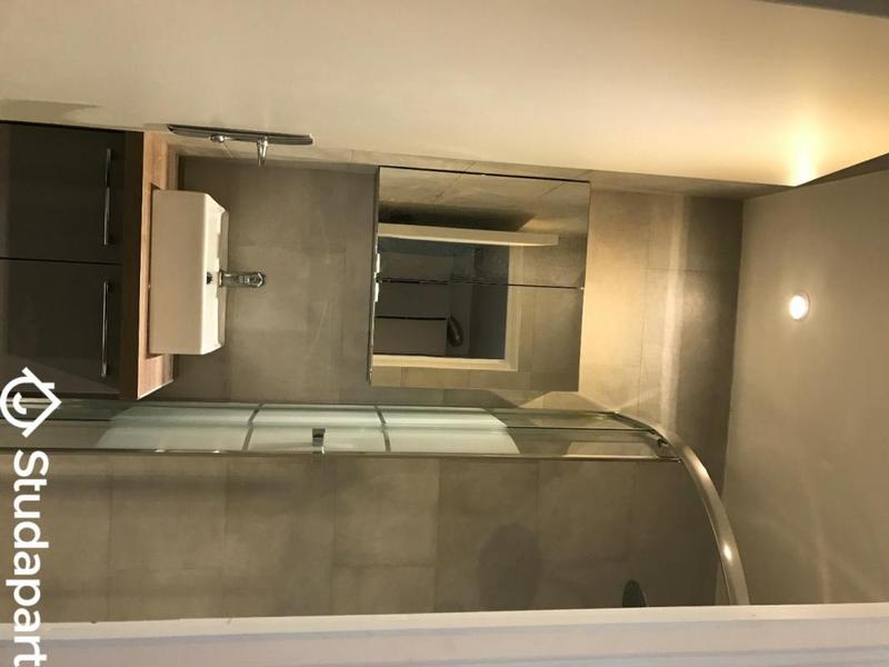 Chambre - 9 m² - 1 pièce