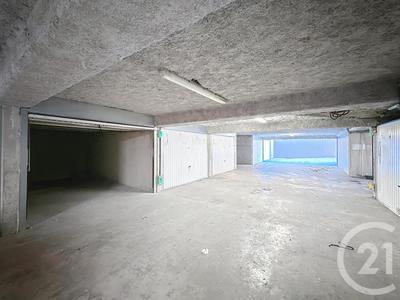 Parking / Garage - 15 m²