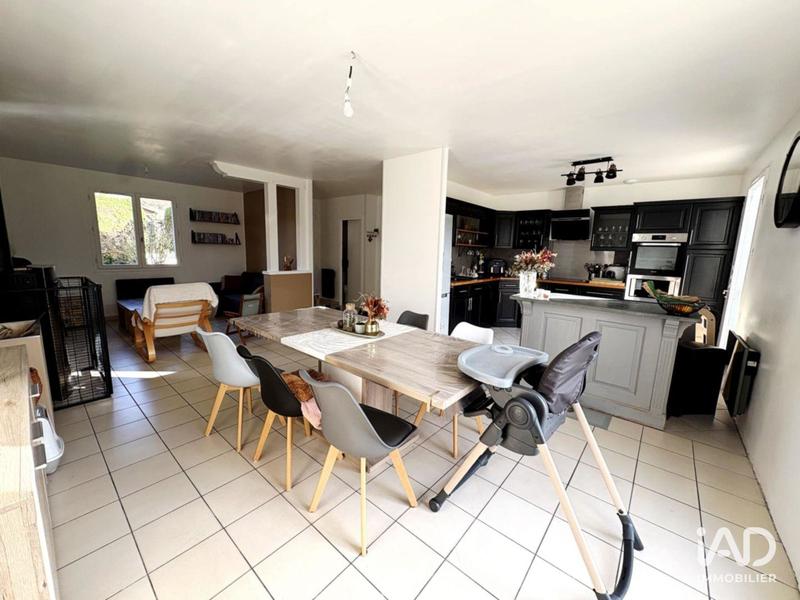 Maison - 103 m² - 5 pièces