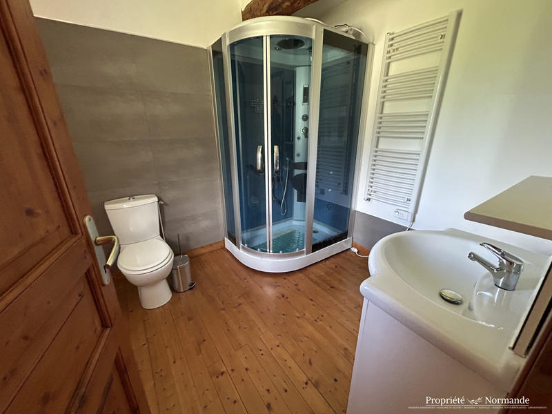 Maison - 310 m² - 11 pièces