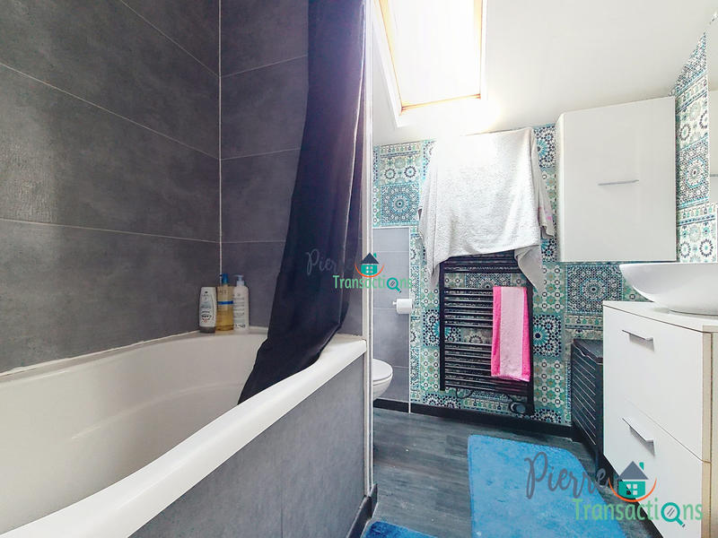 Maison - 112 m² - 7 pièces