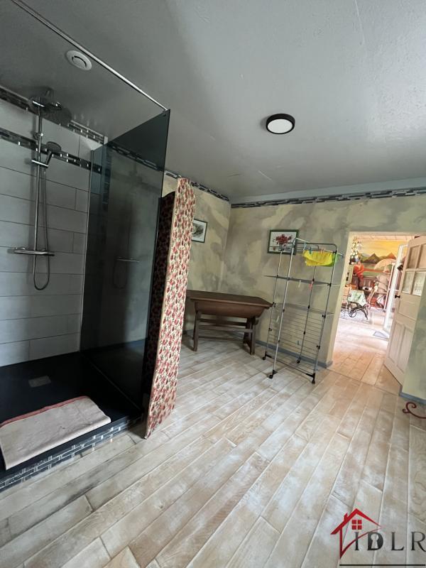 Propriété - 330 m² - 20 pièces