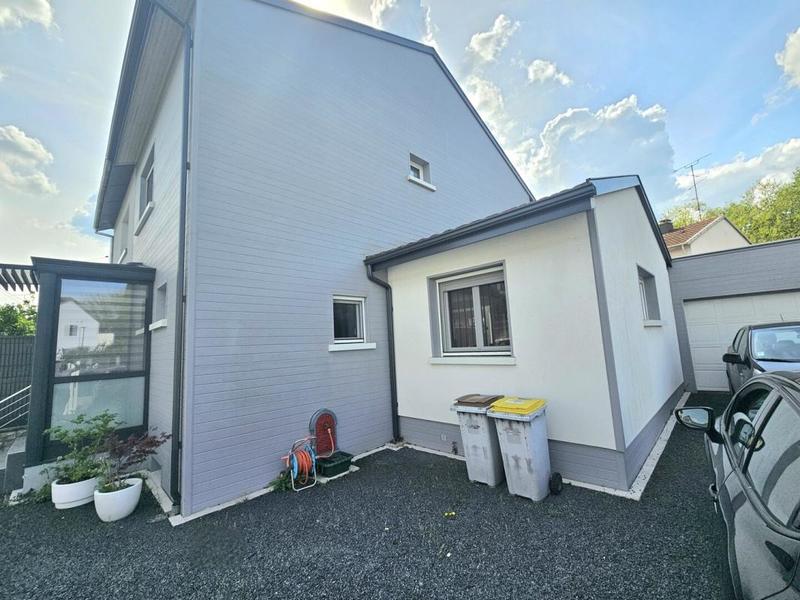 Maison - 97 m² - 4 pièces