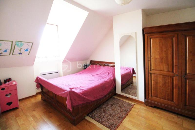 Maison traditionnelle - 139 m² - 7 pièces