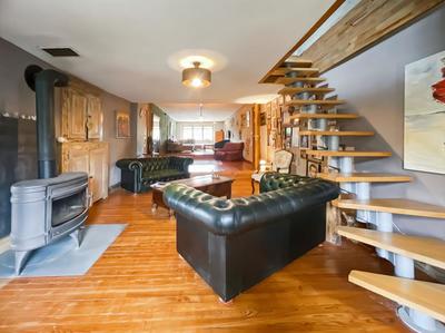 Maison - 362 m² - 12 pièces