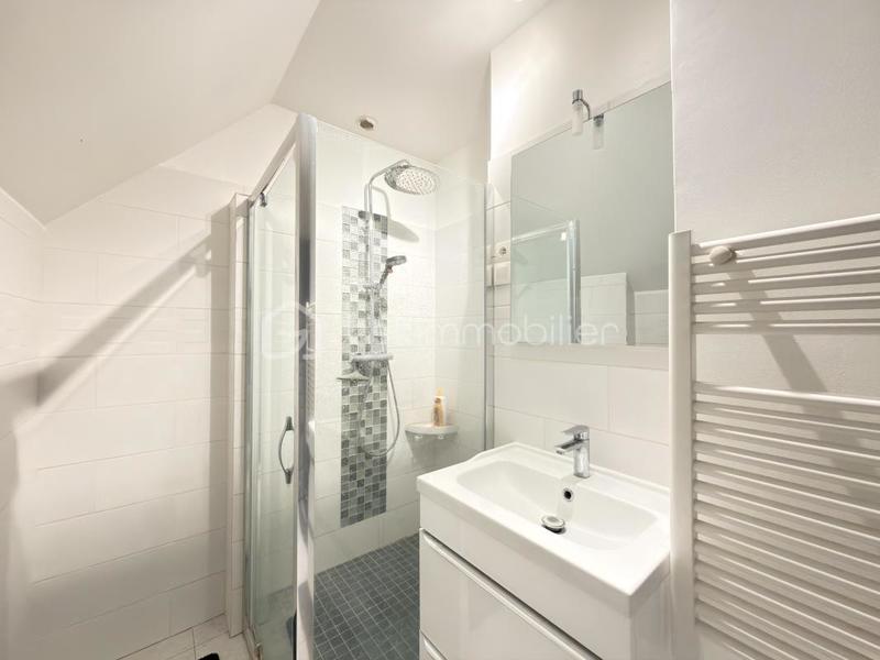 Pavillon - 132 m² - 6 pièces