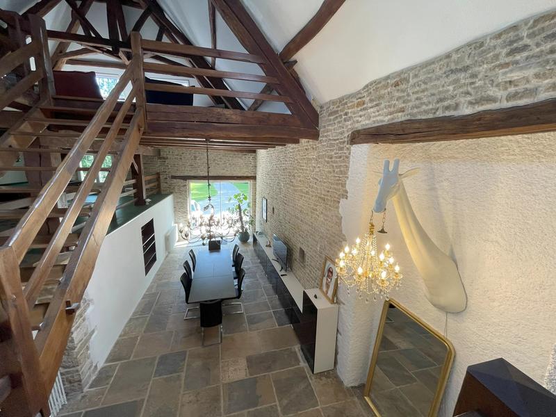 Propriété - 432 m² - 10 pièces