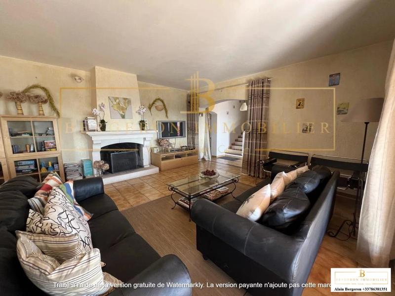 Villa - 194 m² - 5 pièces