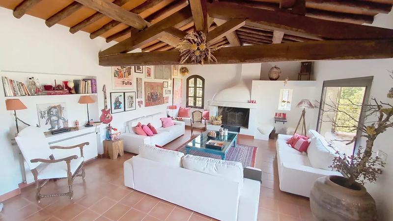 Maison - 206 m² - 9 pièces