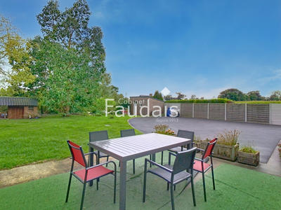 Maison - 142 m² - 8 pièces