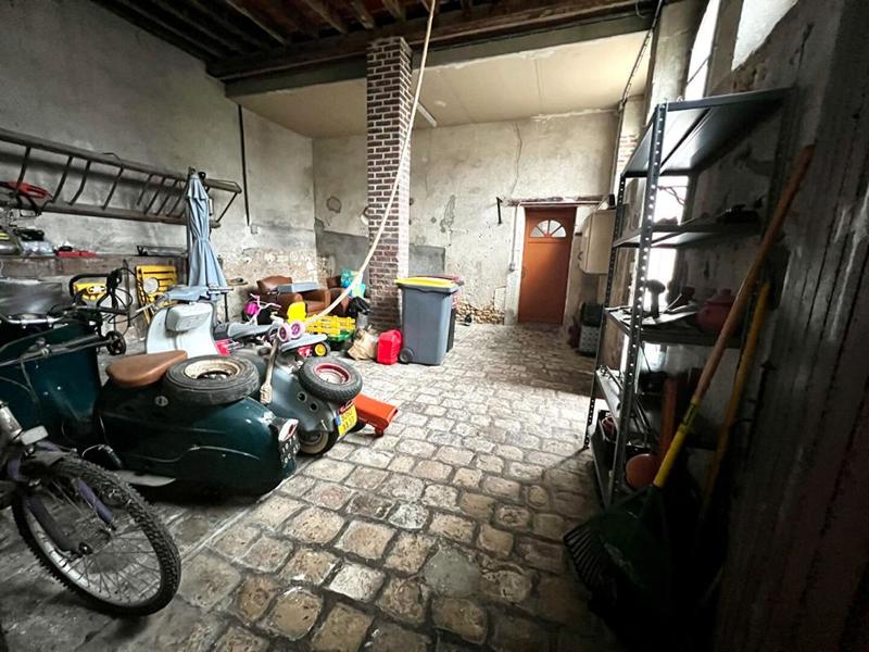 Demeure - 274 m² - 11 pièces