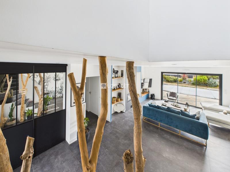 Maison - 167 m² - 6 pièces