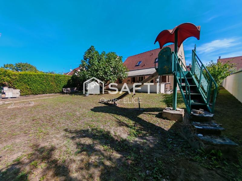 Maison - 92 m² - 5 pièces