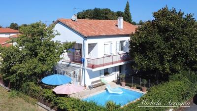 Maison - 156 m² - 7 pièces