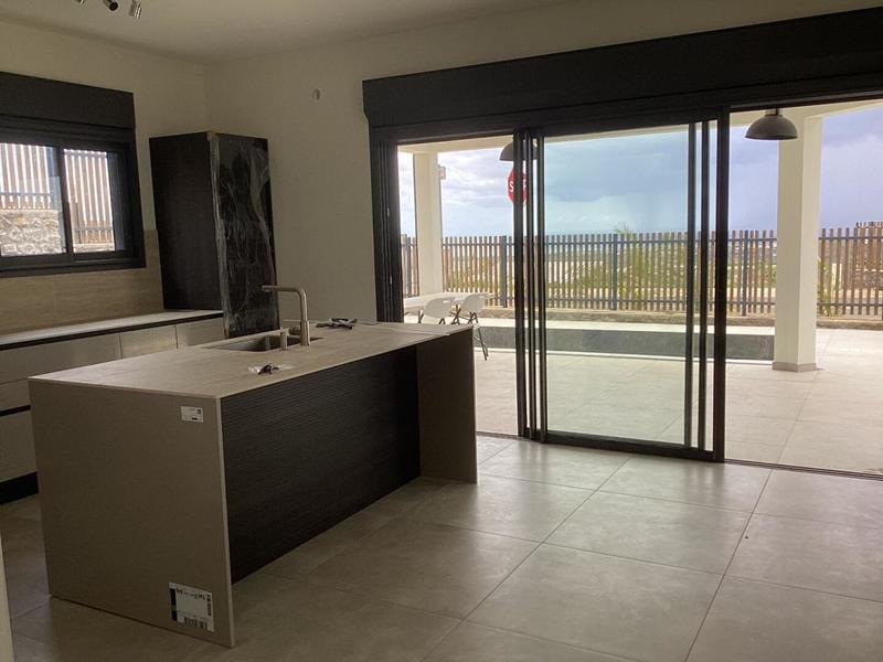 Maison - 104 m² - 4 pièces