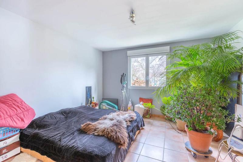 Maison - 235 m² - 8 pièces