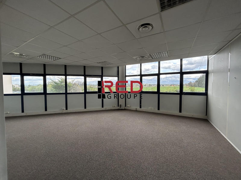 Bureau - 183 m²