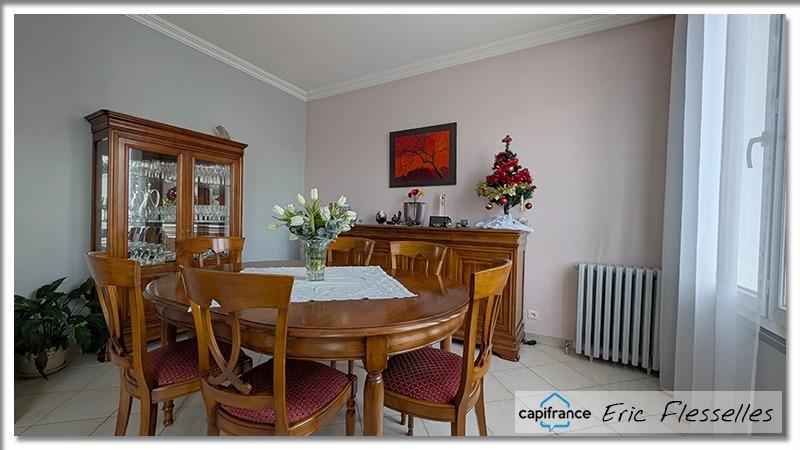 Maison - 106 m² - 5 pièces