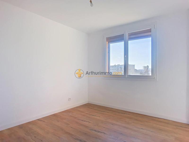 Appartement - 79 m² - 3 pièces