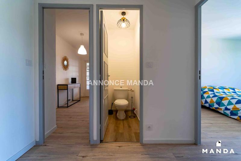 Chambre - 10 m² - 5 pièces