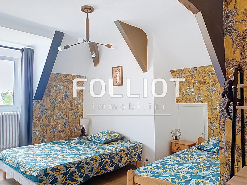 Maison - 159 m² - 8 pièces