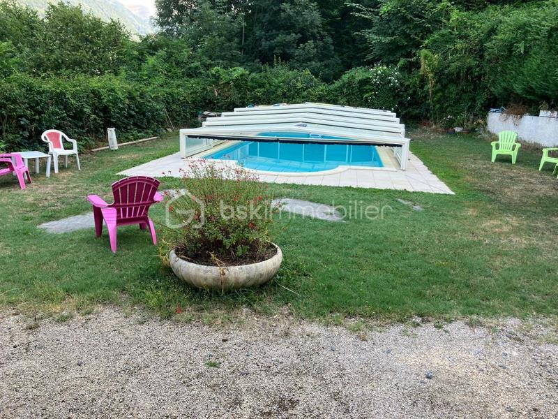 Villa - 230 m² - 10 pièces