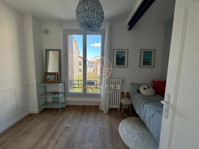 Maison - 110 m² - 5 pièces