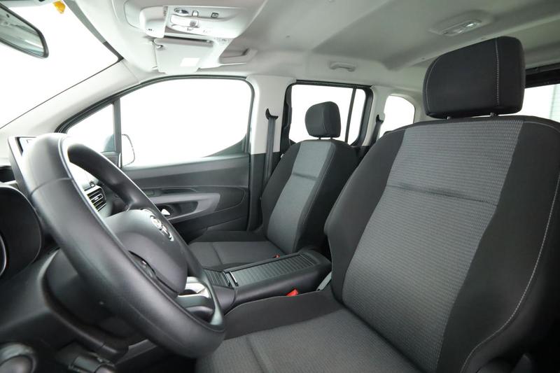 Toyota Proace City Verso Medium 1.5 d-4d Executive 100 ch