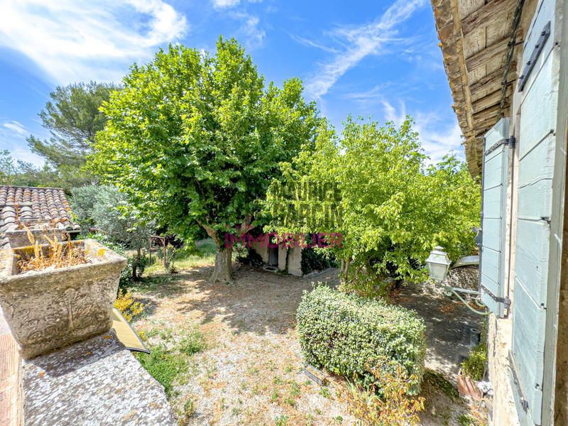 Maison - 215 m² - 6 pièces