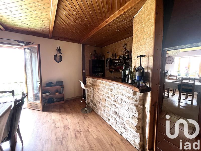 Maison de village - 215 m² - 10 pièces