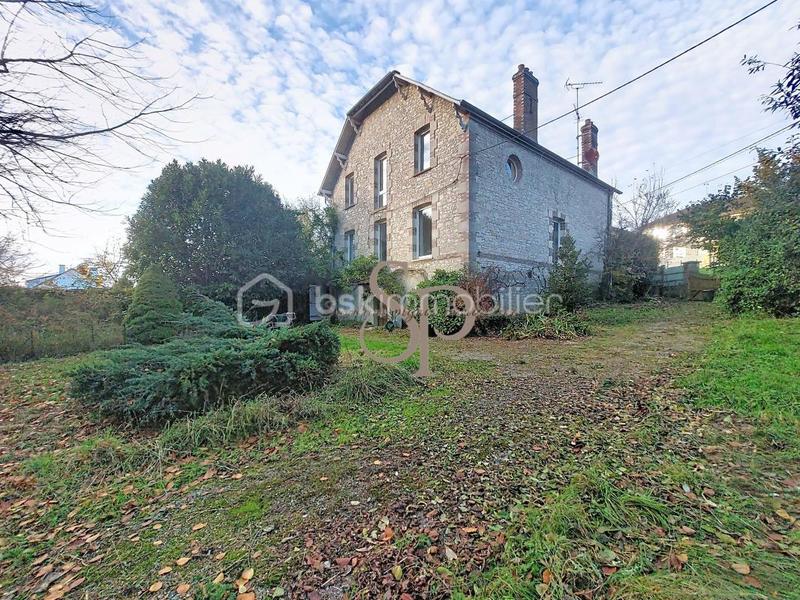 Maison en pierre - 190 m² - 8 pièces