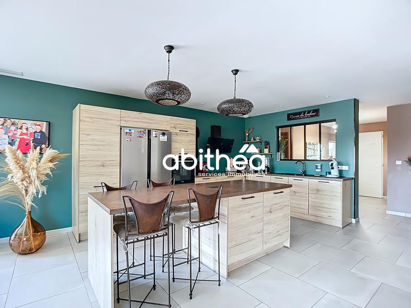 Villa - 181 m² - 6 pièces