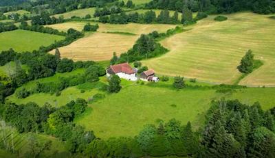 Propriété - 160 m² - 11 pièces