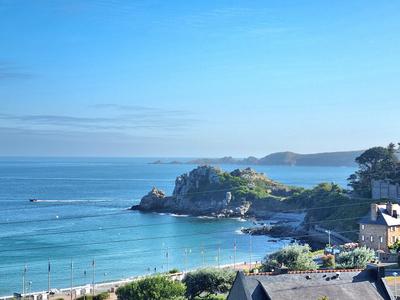 Maison traditionnelle - 120 m² - 6 pièces