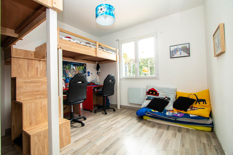 Maison - 137 m² - 6 pièces