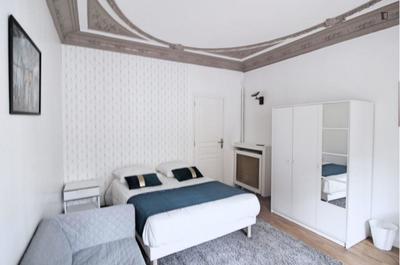 Chambre - 17 m² - 5 pièces