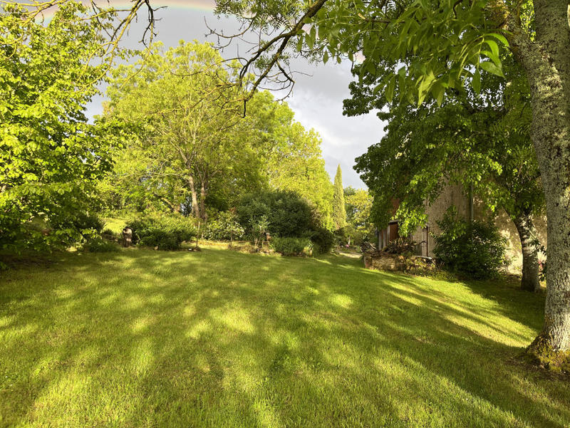 Maison - 260 m² - 9 pièces