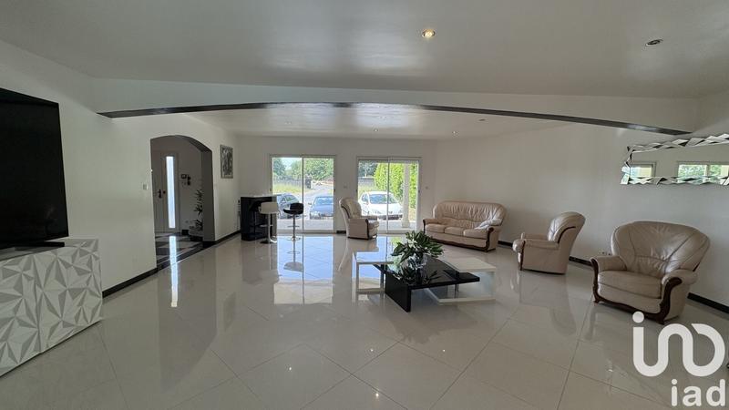 Maison - 265 m² - 6 pièces