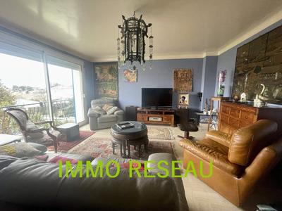 Maison - 171 m² - 6 pièces