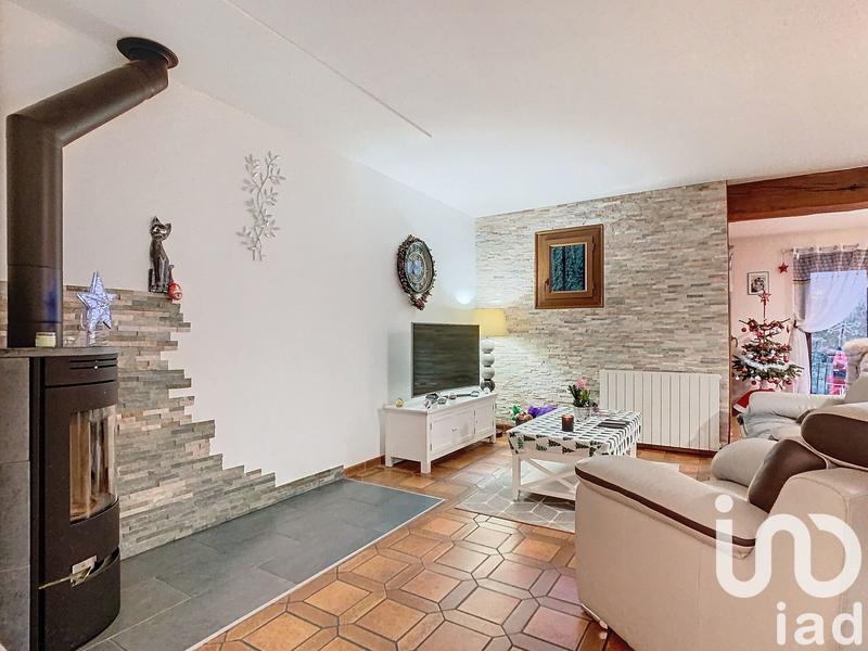 Maison - 181 m² - 8 pièces