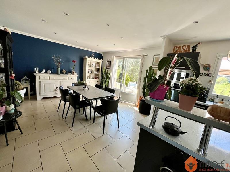 Maison - 165 m² - 6 pièces
