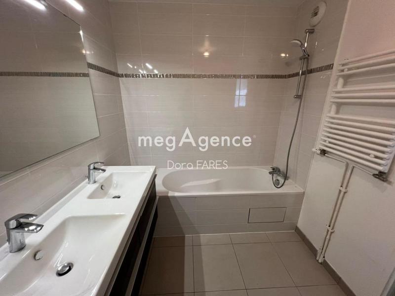 Appartement - 101 m² - 5 pièces