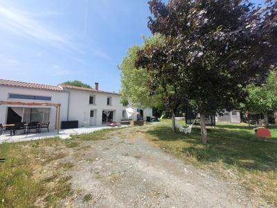 Maison en pierre - 148 m² - 5 pièces