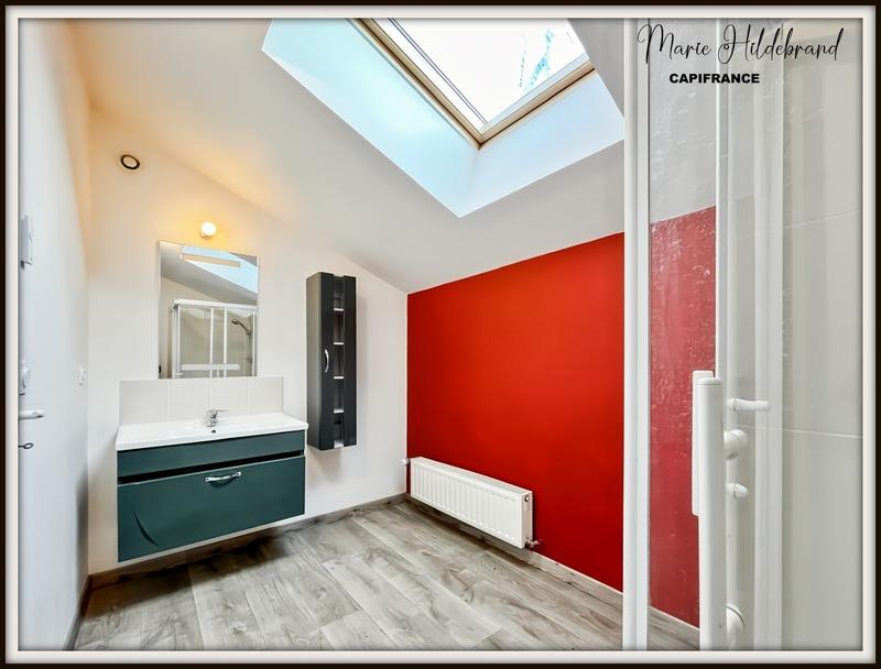 Immeuble - 98 m² - 5 pièces