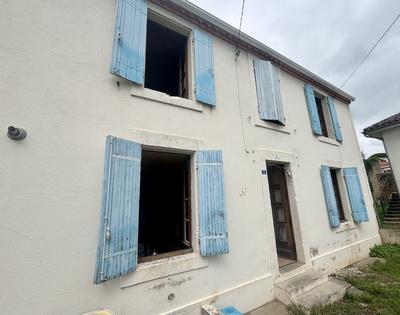 Maison traditionnelle - 68 m² - 4 pièces