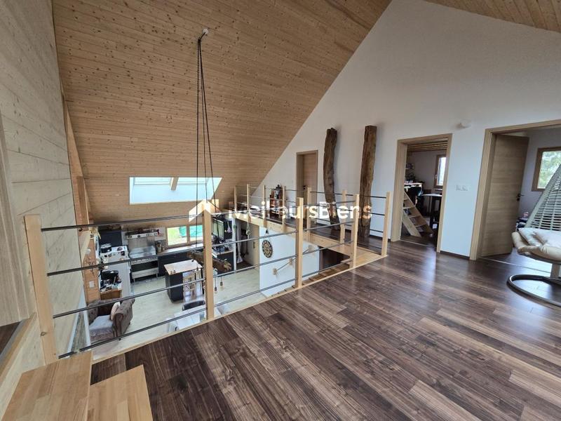 Maison - 228 m² - 8 pièces