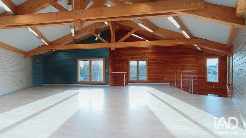 Local commercial - 2 460 m²